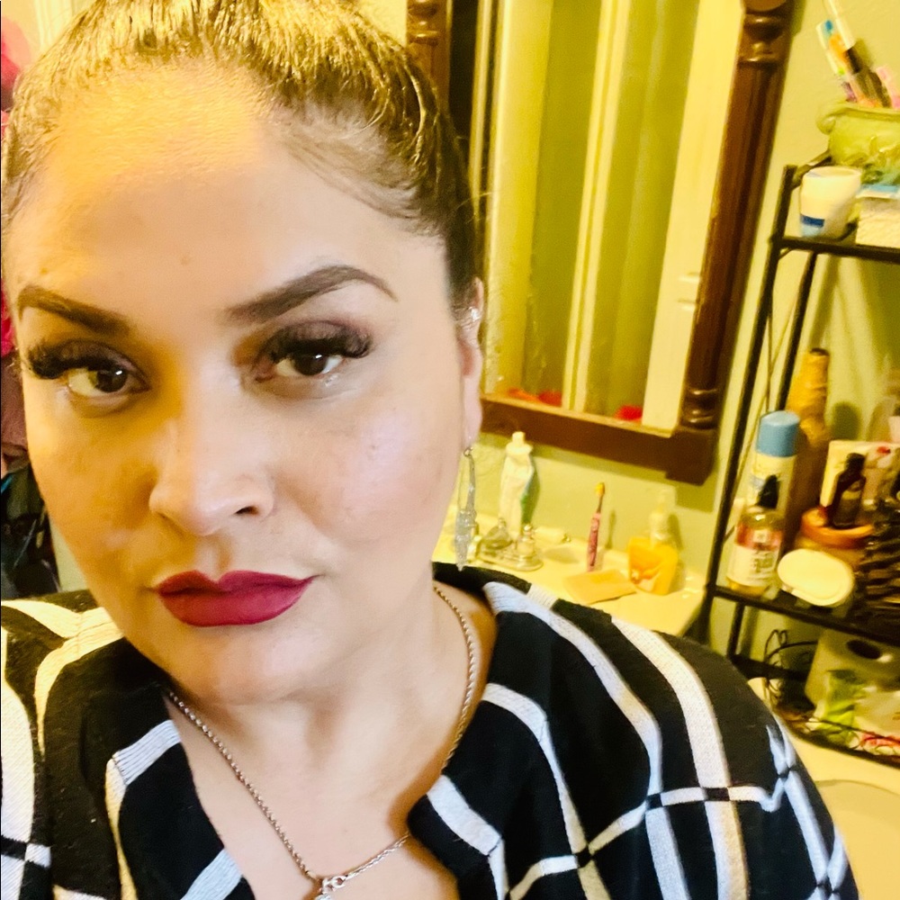 Meet your Posher, Maricela